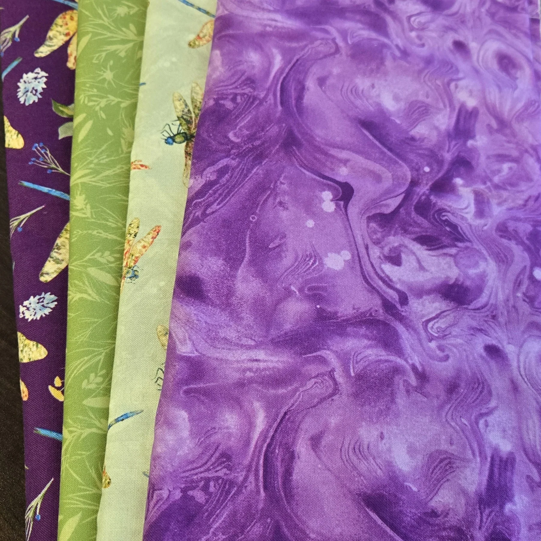 Matt's Mystery Bundles - 5.046 yards - Dragonflies - Assorted Remnants