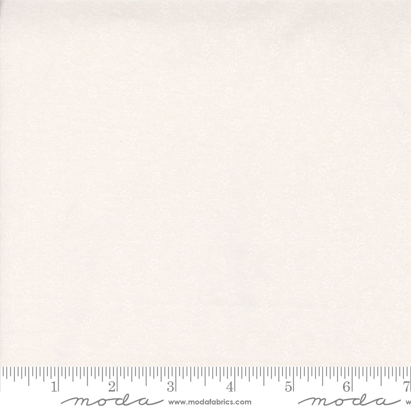 Moda Pre-Cut 25 Piece Fat Quarter Bundle  - Itty Bitty BG Gatherings - Image 16